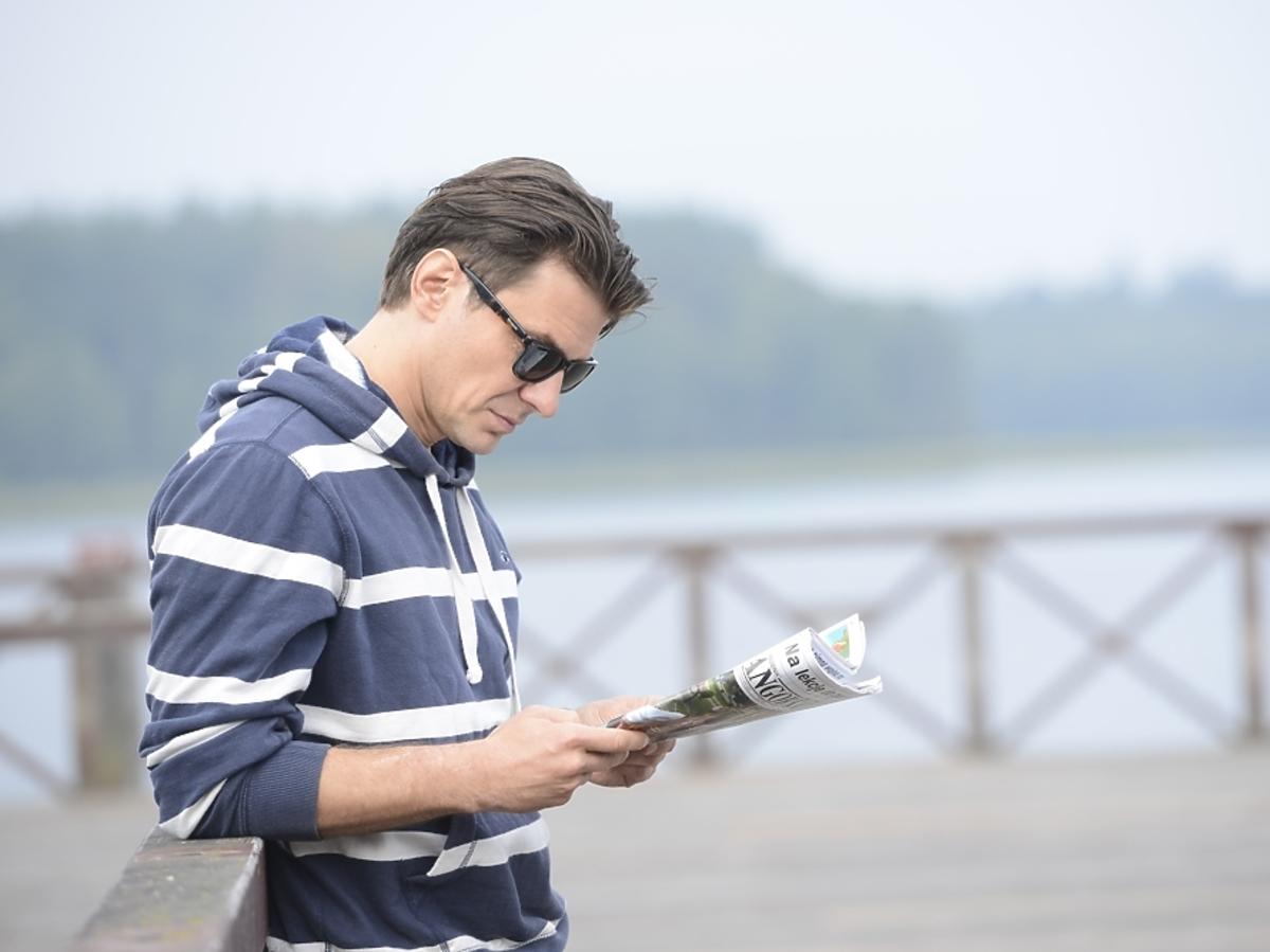 Marcin Kwaśny na planie teledysku Lidii Kopani