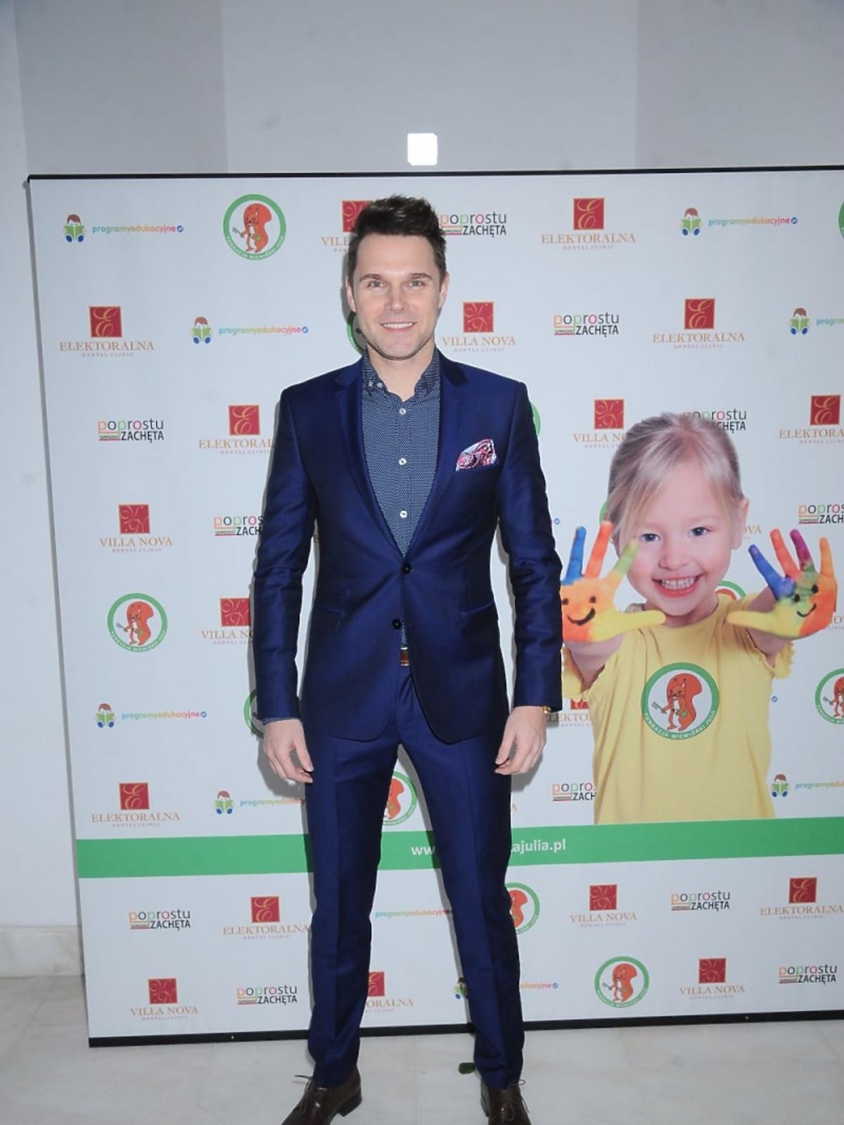 Marek Kaliszuk na urodzinach fundacji Wiewiórki Julii