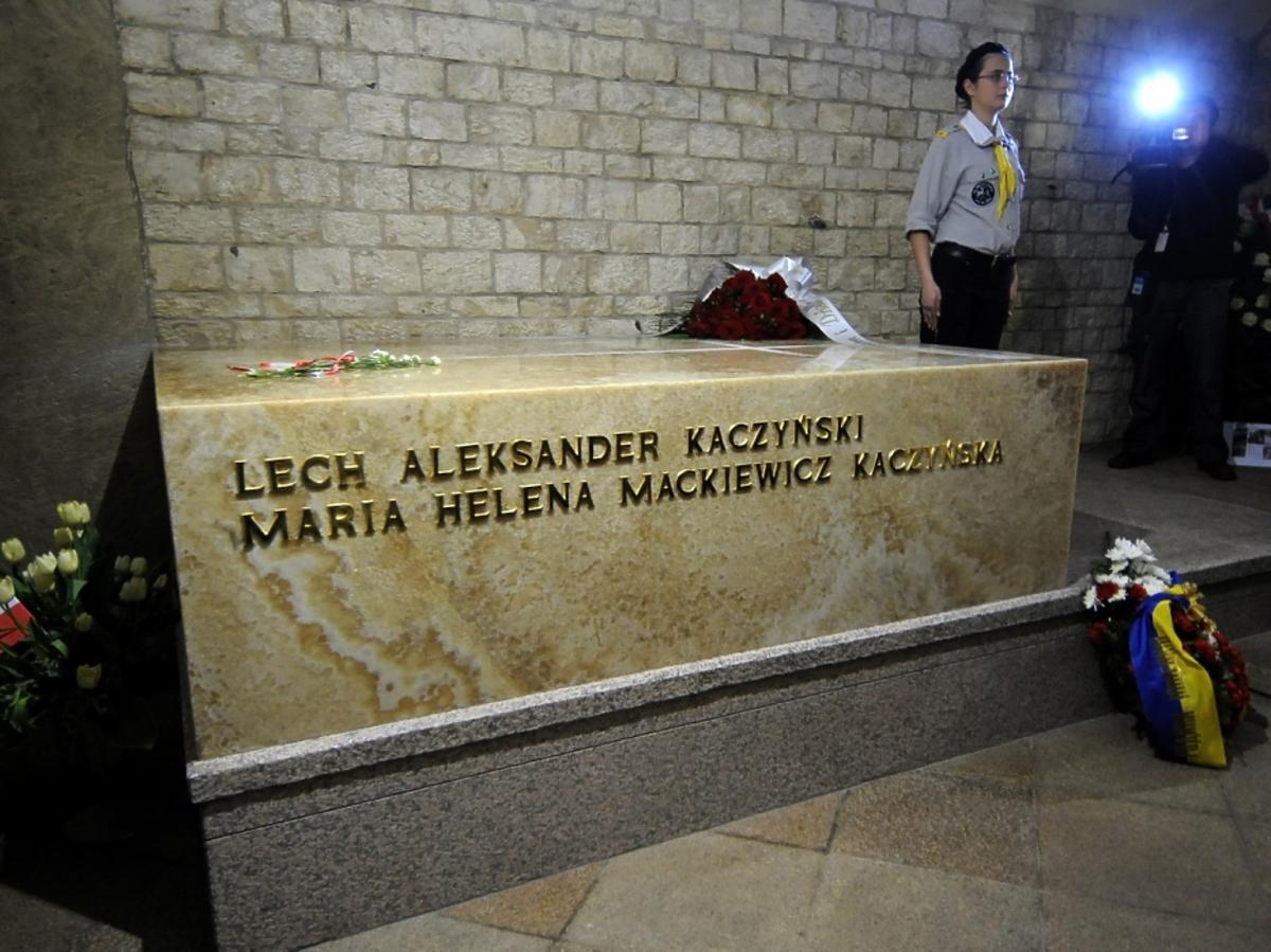 Maria i Lech Kaczyński pochowani w Krakowie