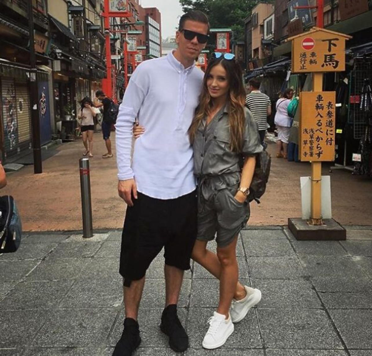 Marina i Wojciech Szczęsny w podróży poślubnej