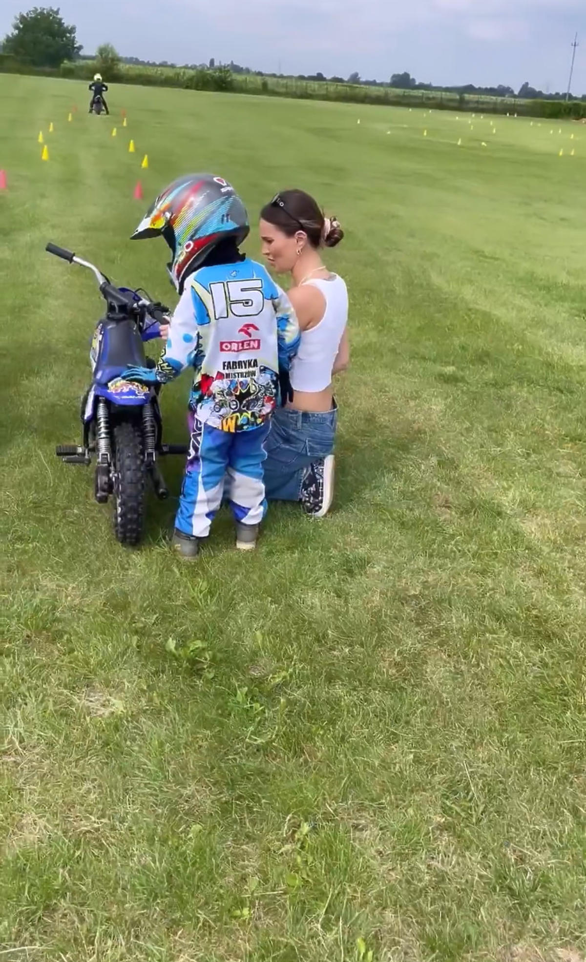 Marina Łuczenko-Szczęsna zabrała synka na jazdę motocrossem
