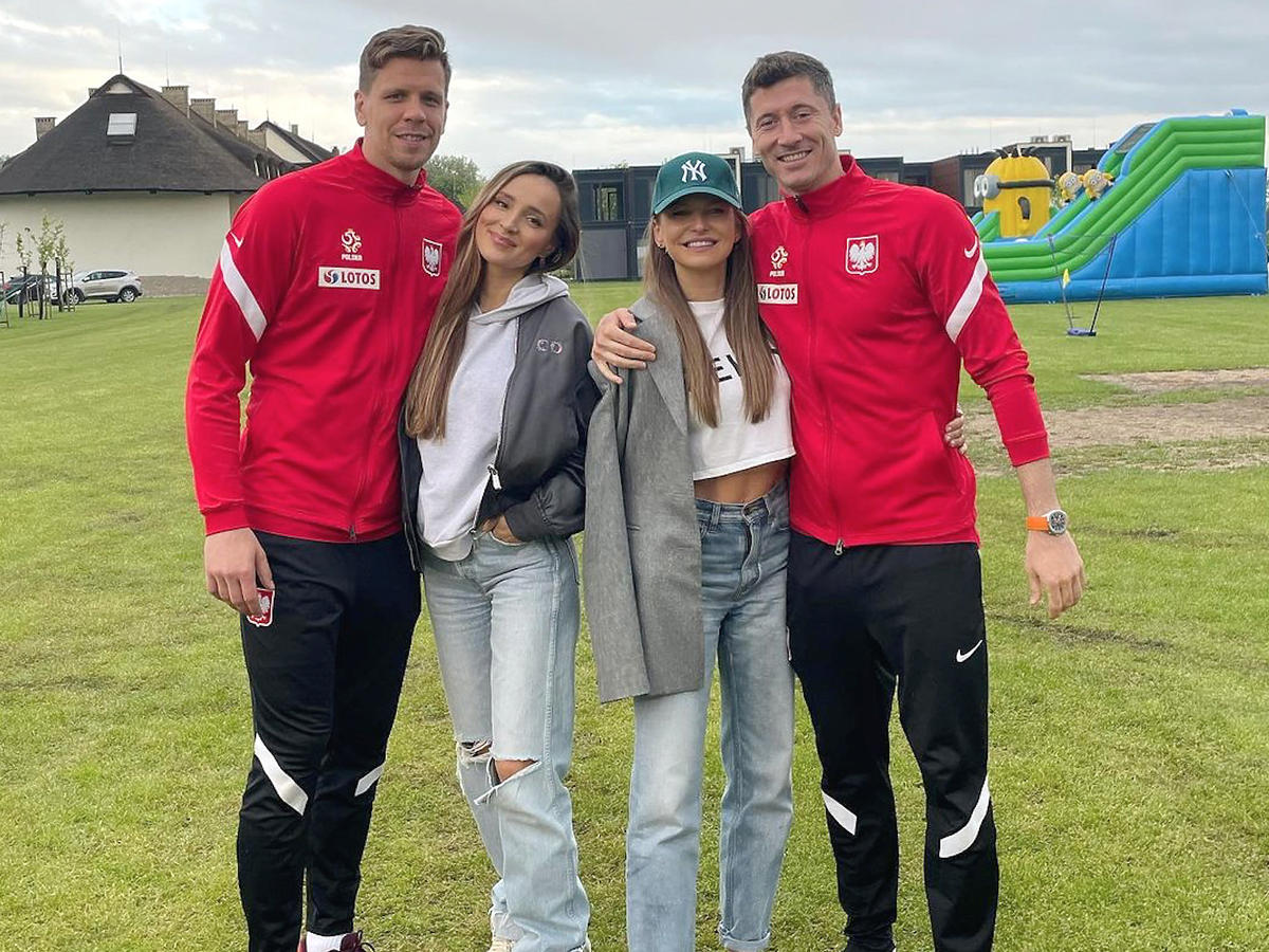Marina z mężem Wojciechem Szczęsnym i Anna Lewandowska z mężem Robertem, przygotowania do Euro 2020 (2021)