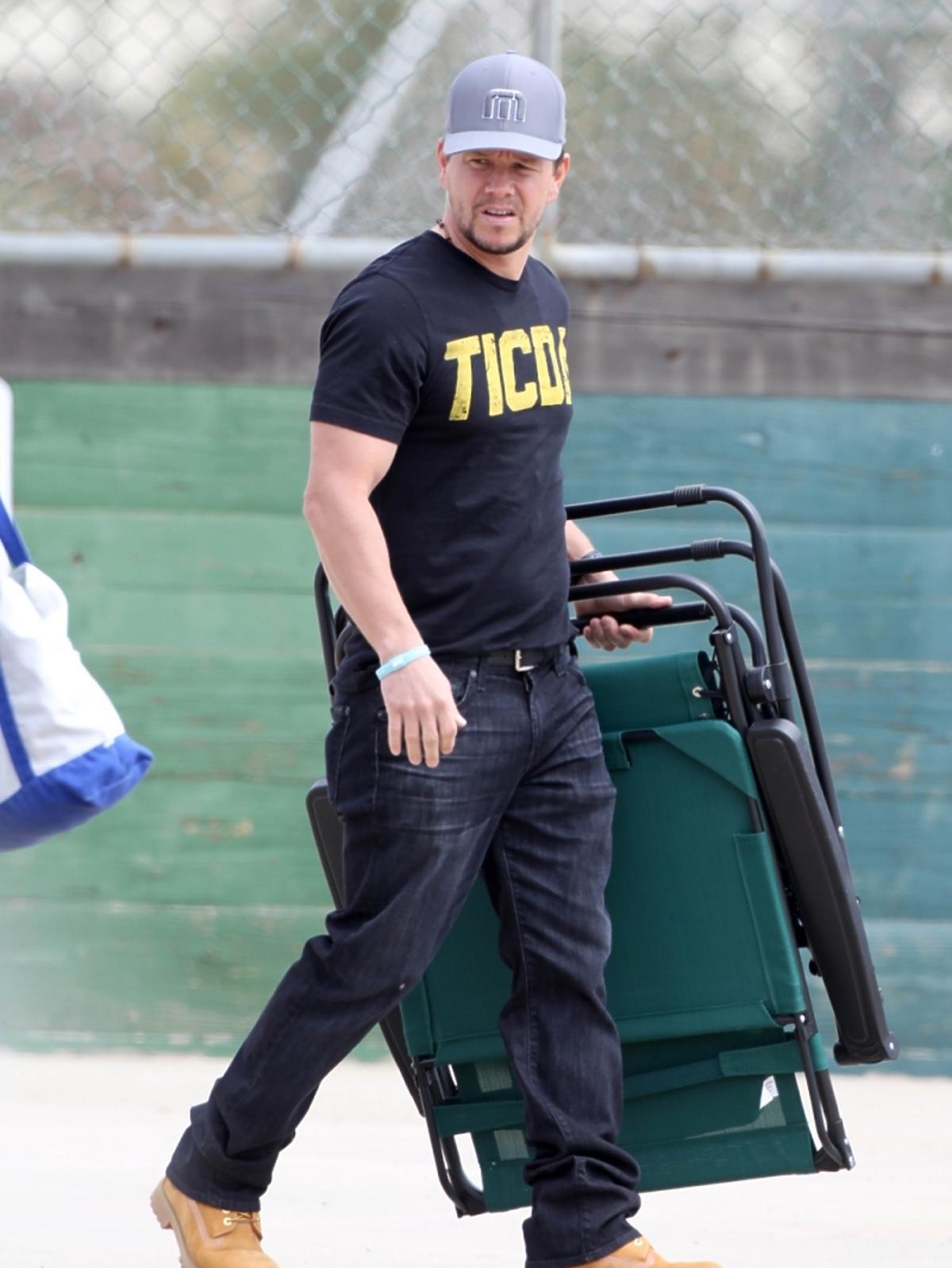 Mark Wahlberg na meczu syna