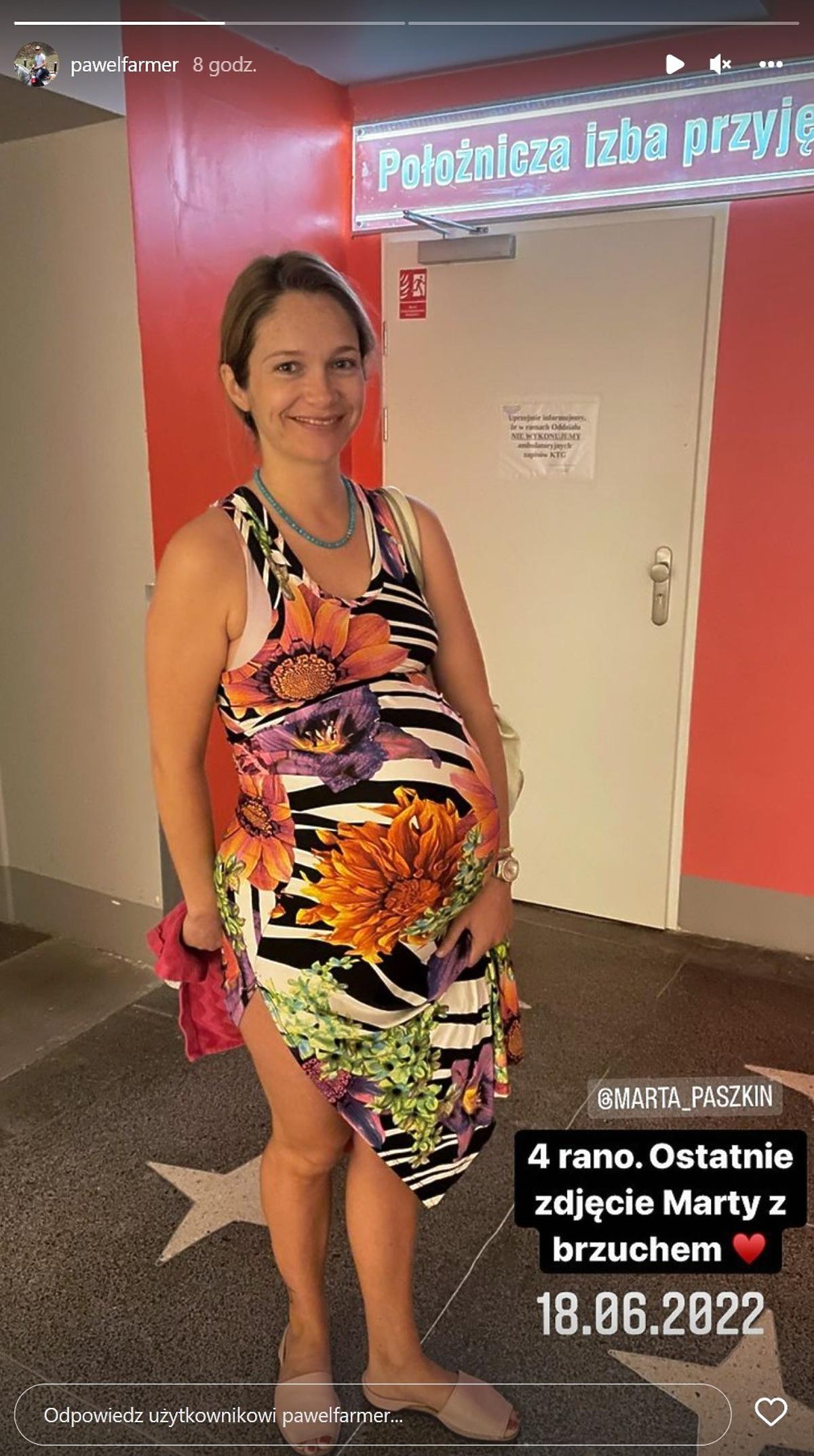 Marta Paszkin z Rolnik szuka żony przed salą porodową 
