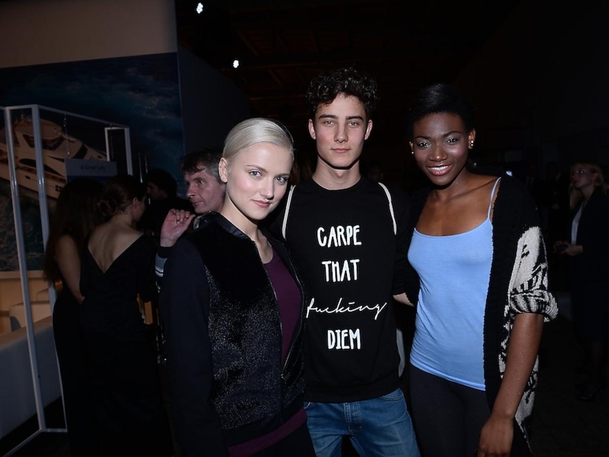 Marta Sędzicka, Adam Boguta i Osi Ugonoh na pokazie La Manii w Soho Factory
