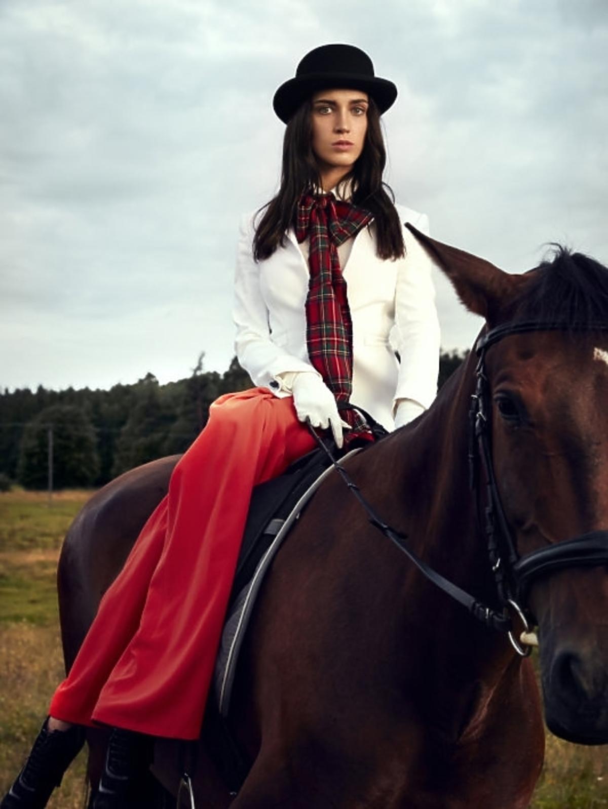 Marta Sędzicka w sesji konnej w Top Model