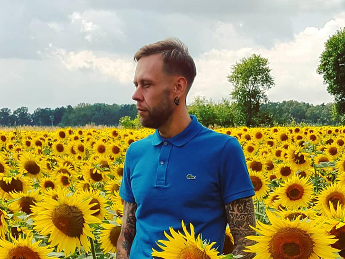 Mateusz Borkowski z "Gogglebox. Przed telewizorem"