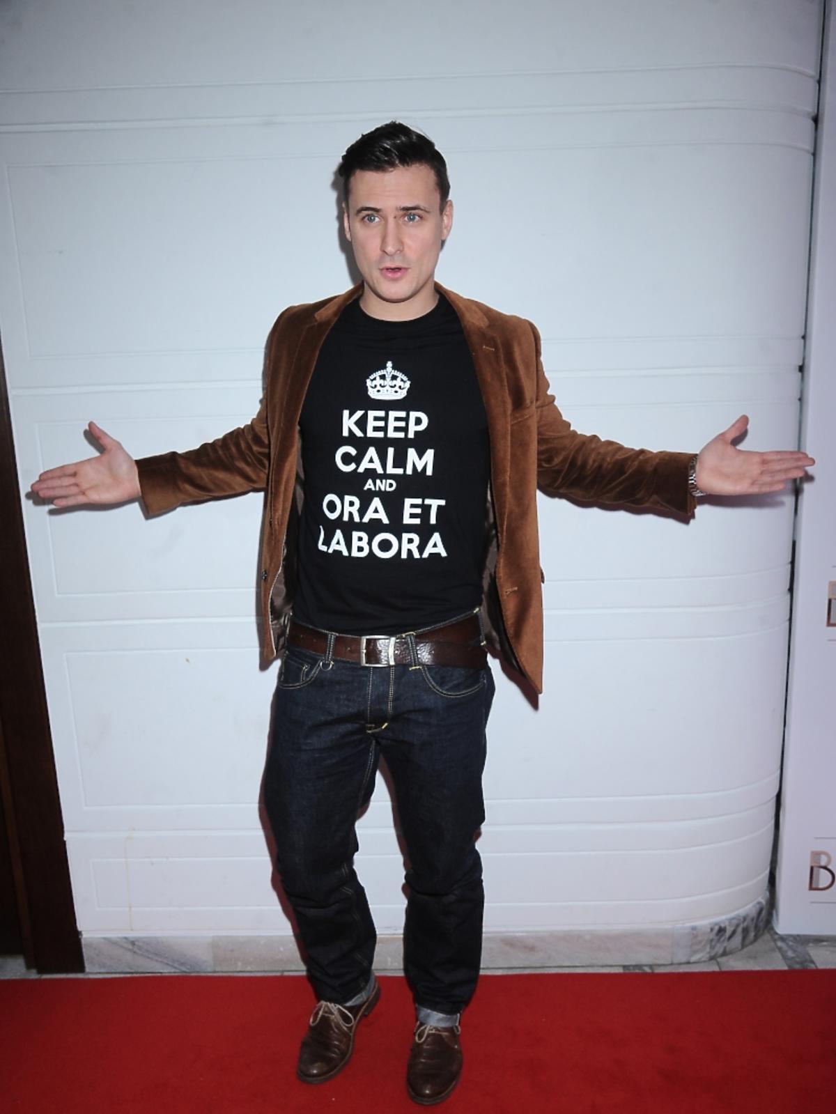 Mateusz Damięcki na konferencji prasowej serialu Bodo