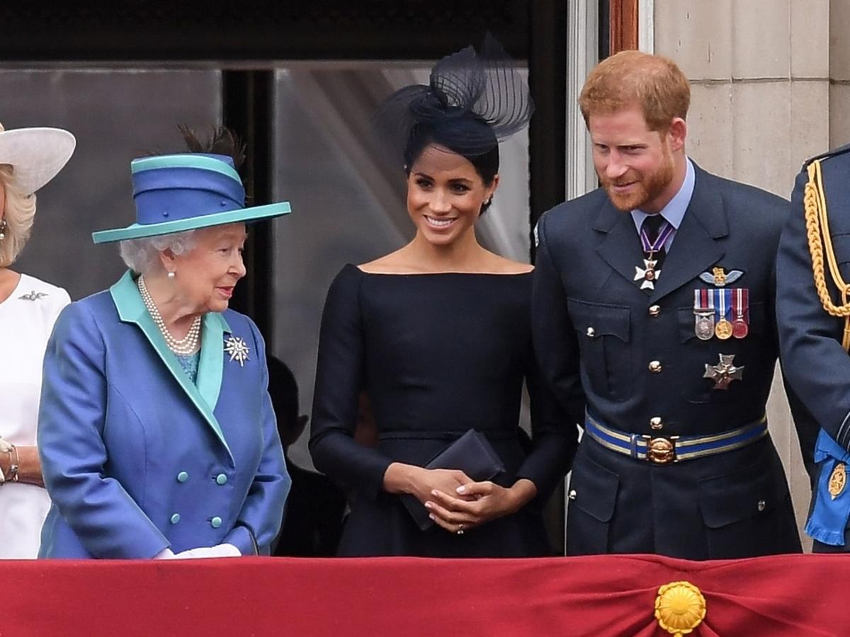 Meghan Markle, królowa Elżbieta II, książę Harry