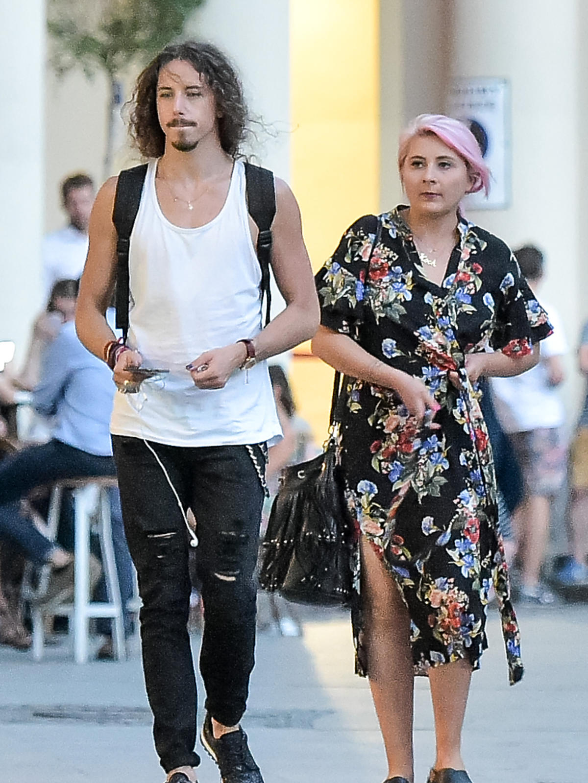 Michał Szpak na spotkaniu ze stylistką w centrum Warszawy