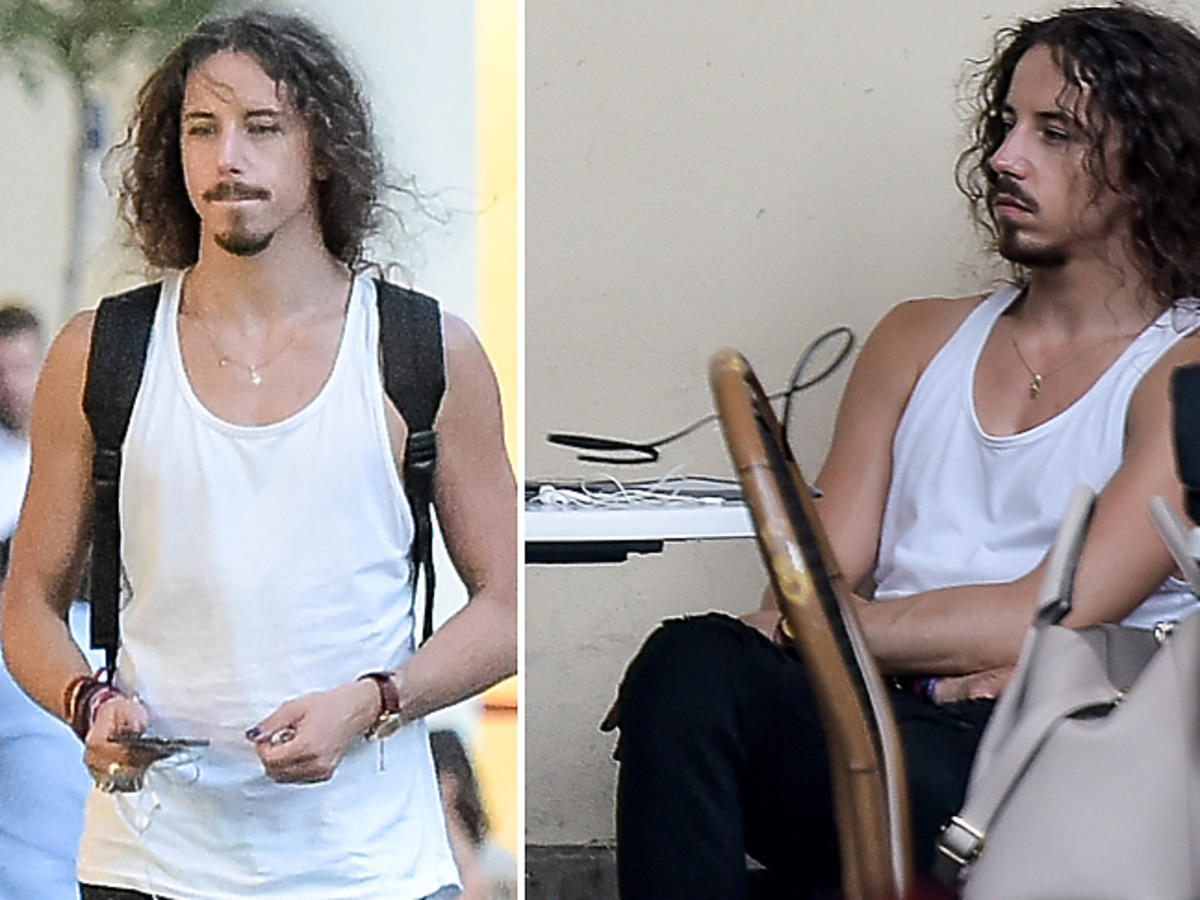 Michał Szpak na spotkaniu ze stylistką w centrum Warszawy