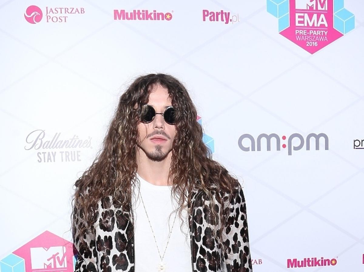 Michał Szpak w ciekawej stylizacji