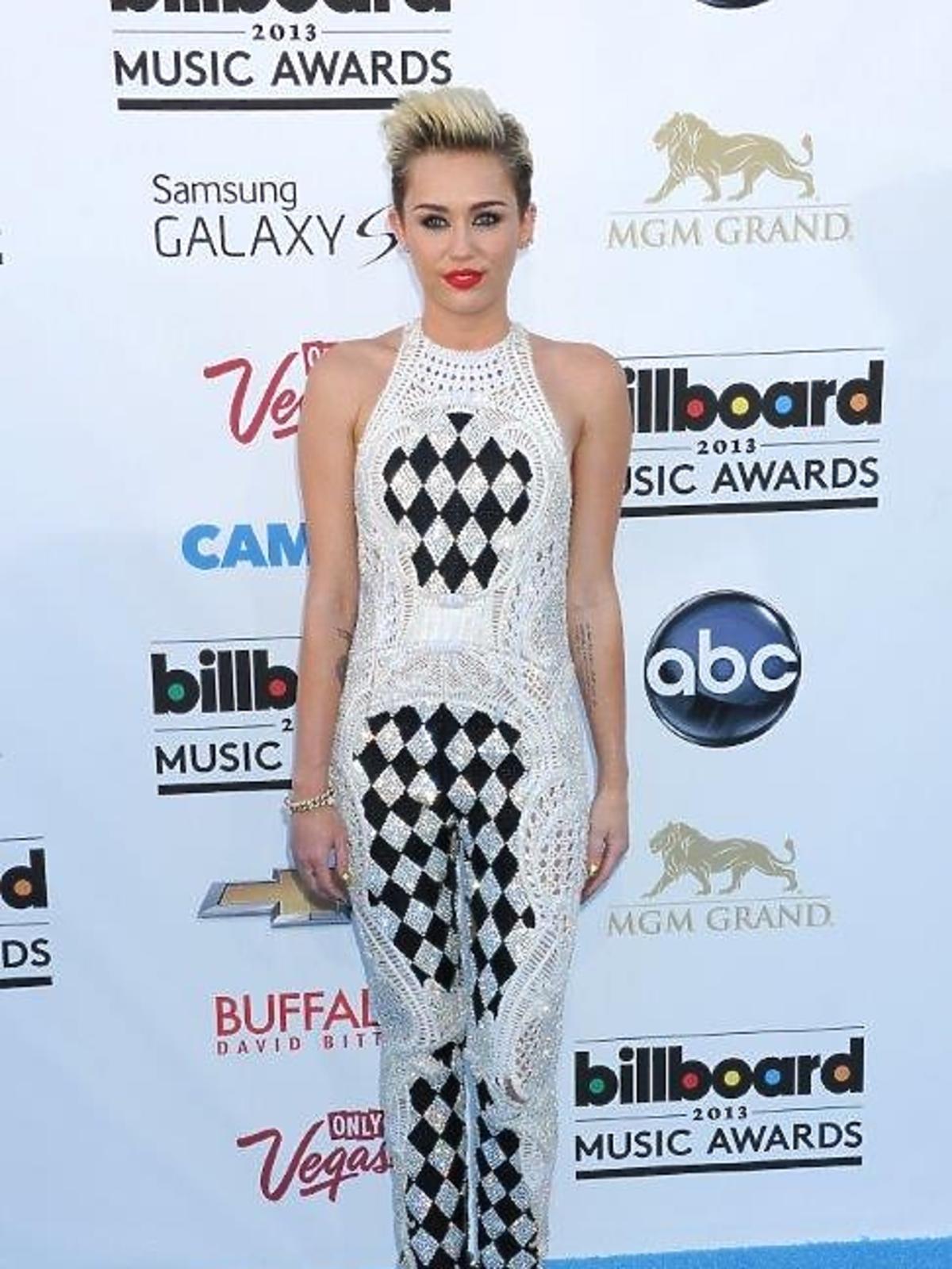 Miley Cyrus na gali Billboard Awards 2013