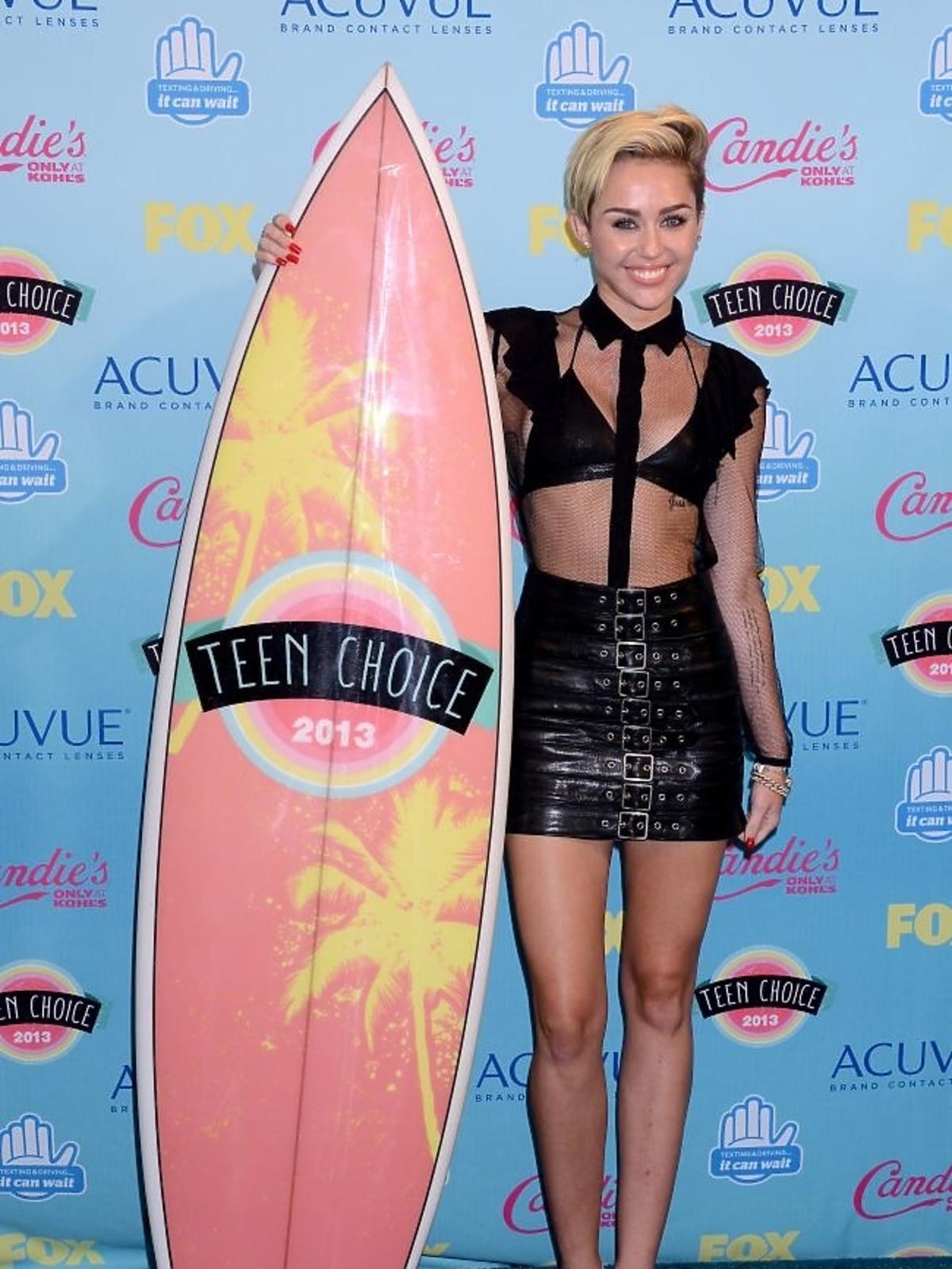 Miley Cyrus na gali Teen Choice Awards 2013
