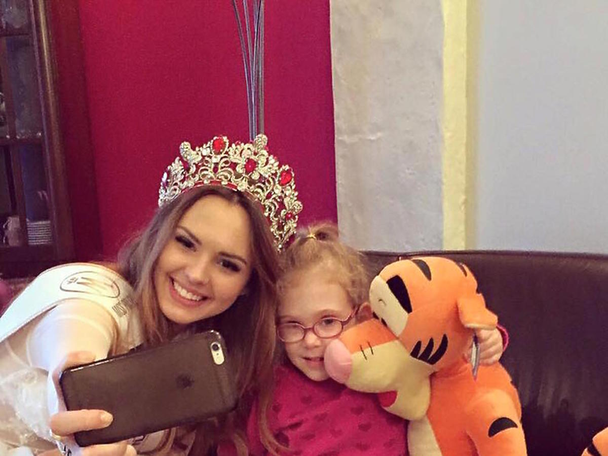 Miss Polski w Centrum Zdrowia Dziecko