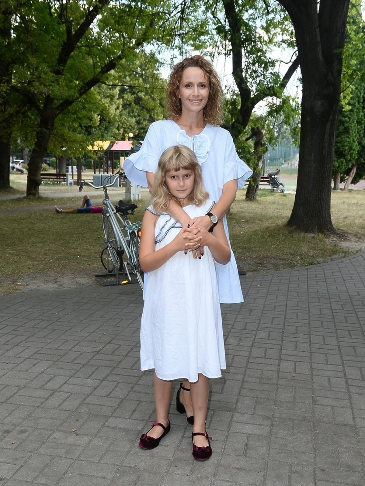 Monika Mrozowska z córką