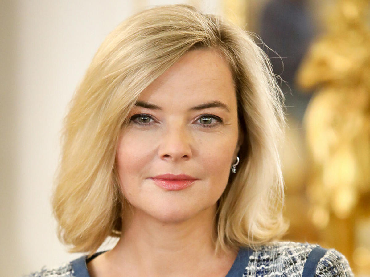 Monika Zamachowska w długich włosach