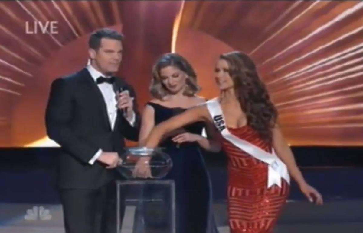 Nia Sanchez Miss USA odpowiada na pytanie o terroryzm na Miss Universe