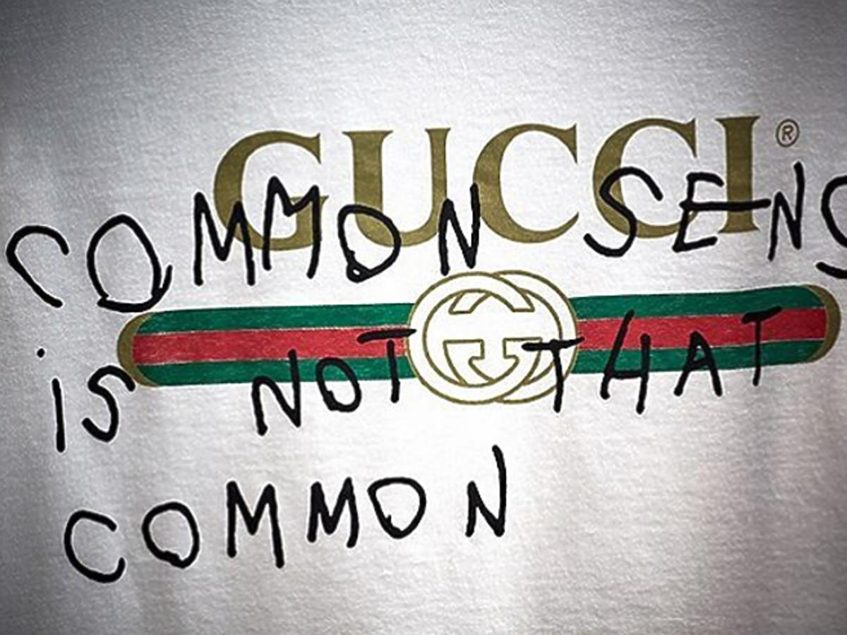 Nowy T-shirt z napisem Gucci