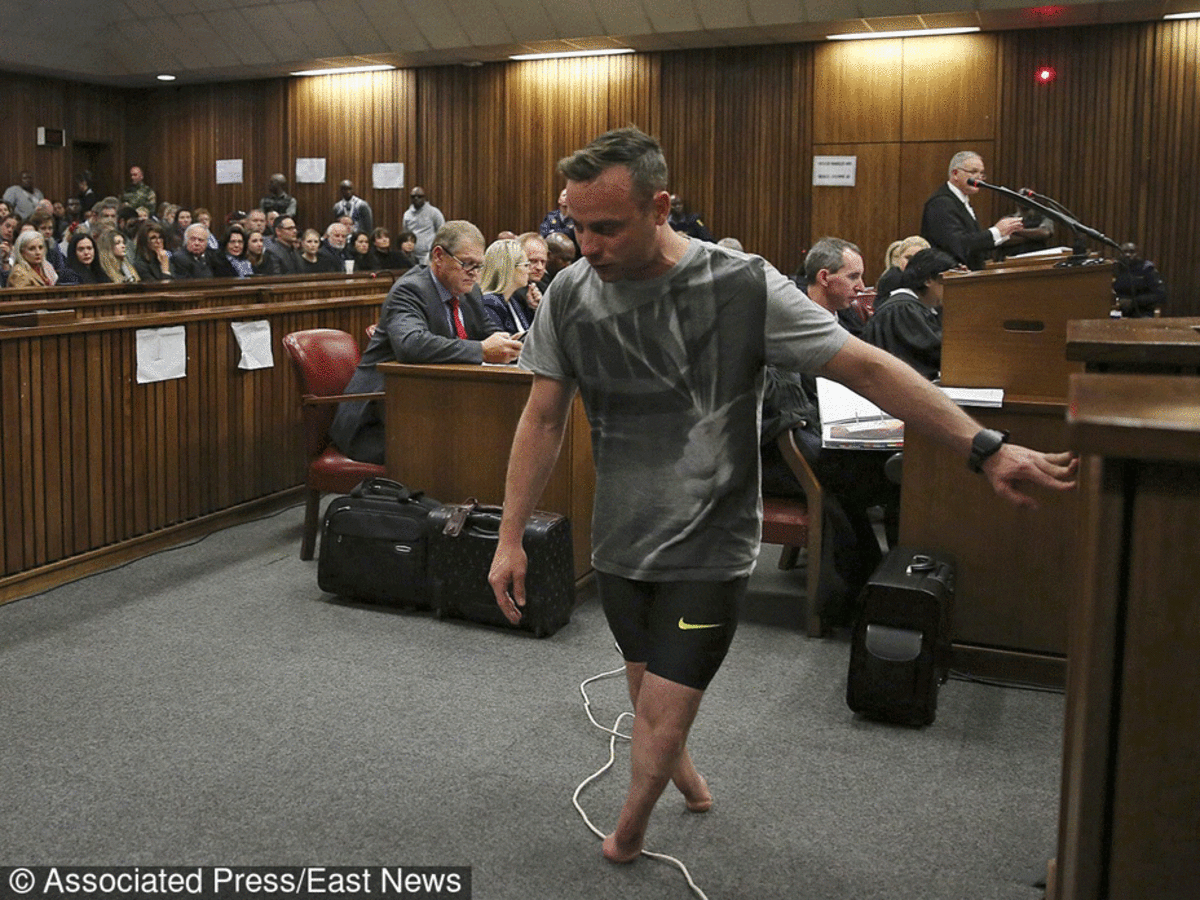Oscar Pistorius zdjął protezy w sądzie