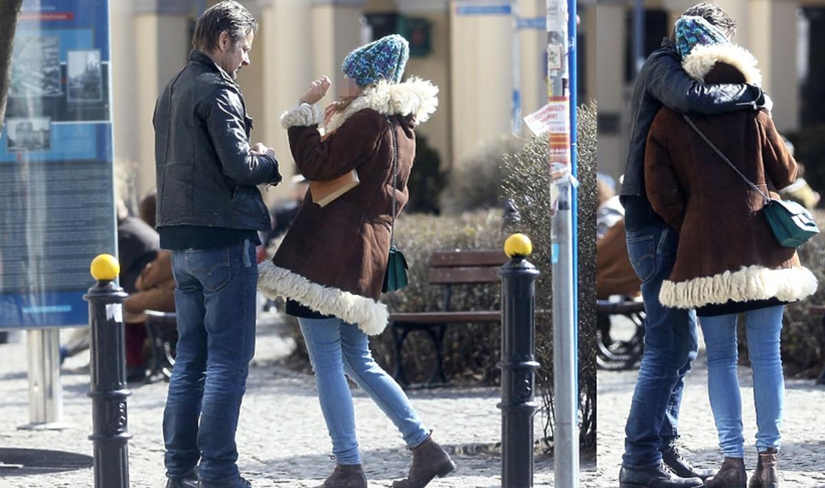 Paparazzi przyłapali Bartłomieja Topę z dziewczyną
