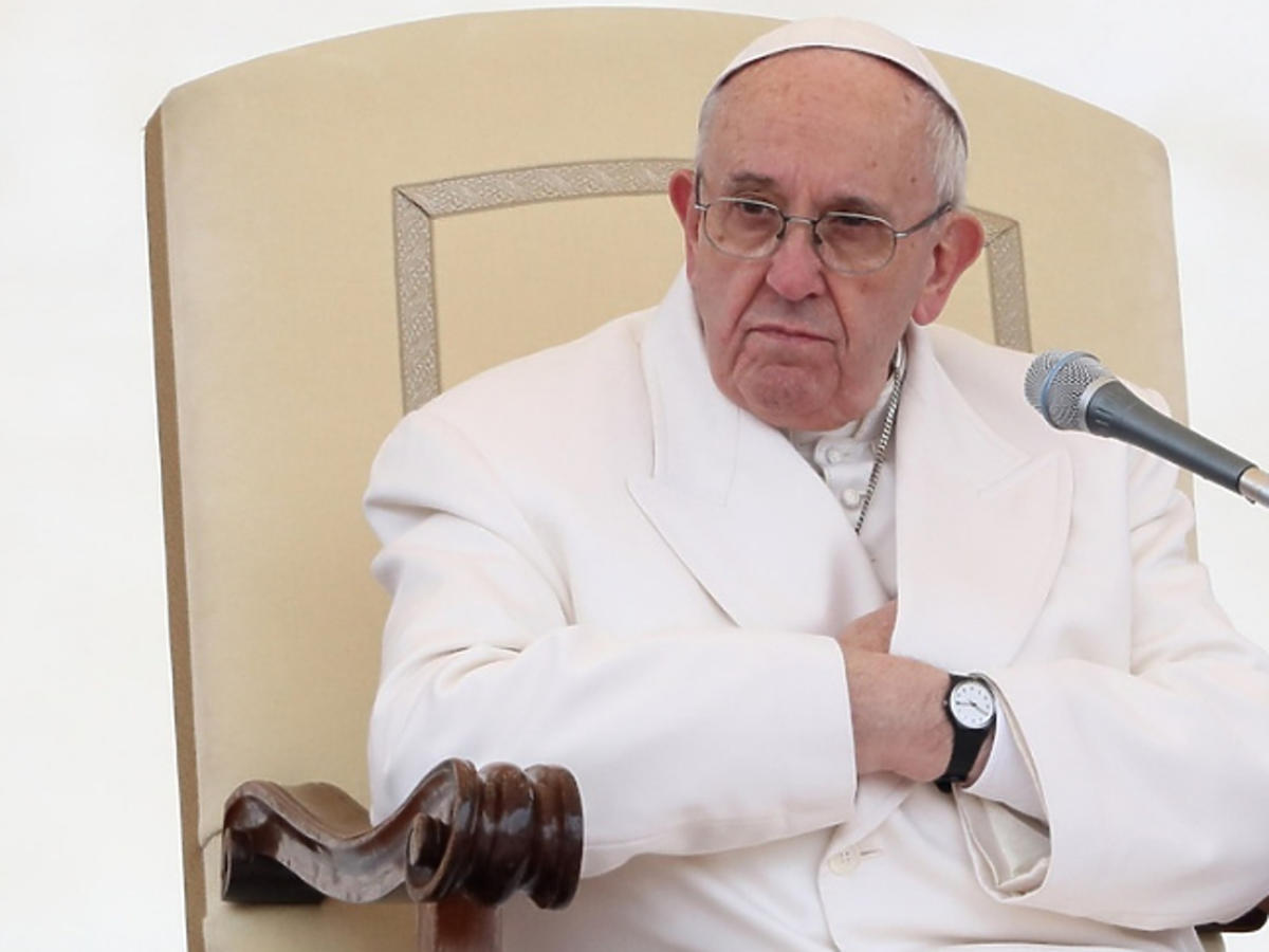 Papież Franciszek modli się za Pawła Adamowicza