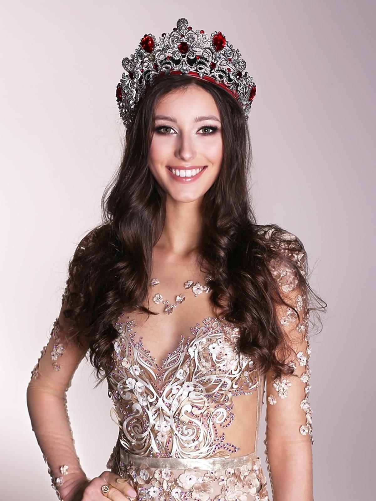 Paulina Maziarz - Miss Polski 2016 - w sesji koronacyjnej