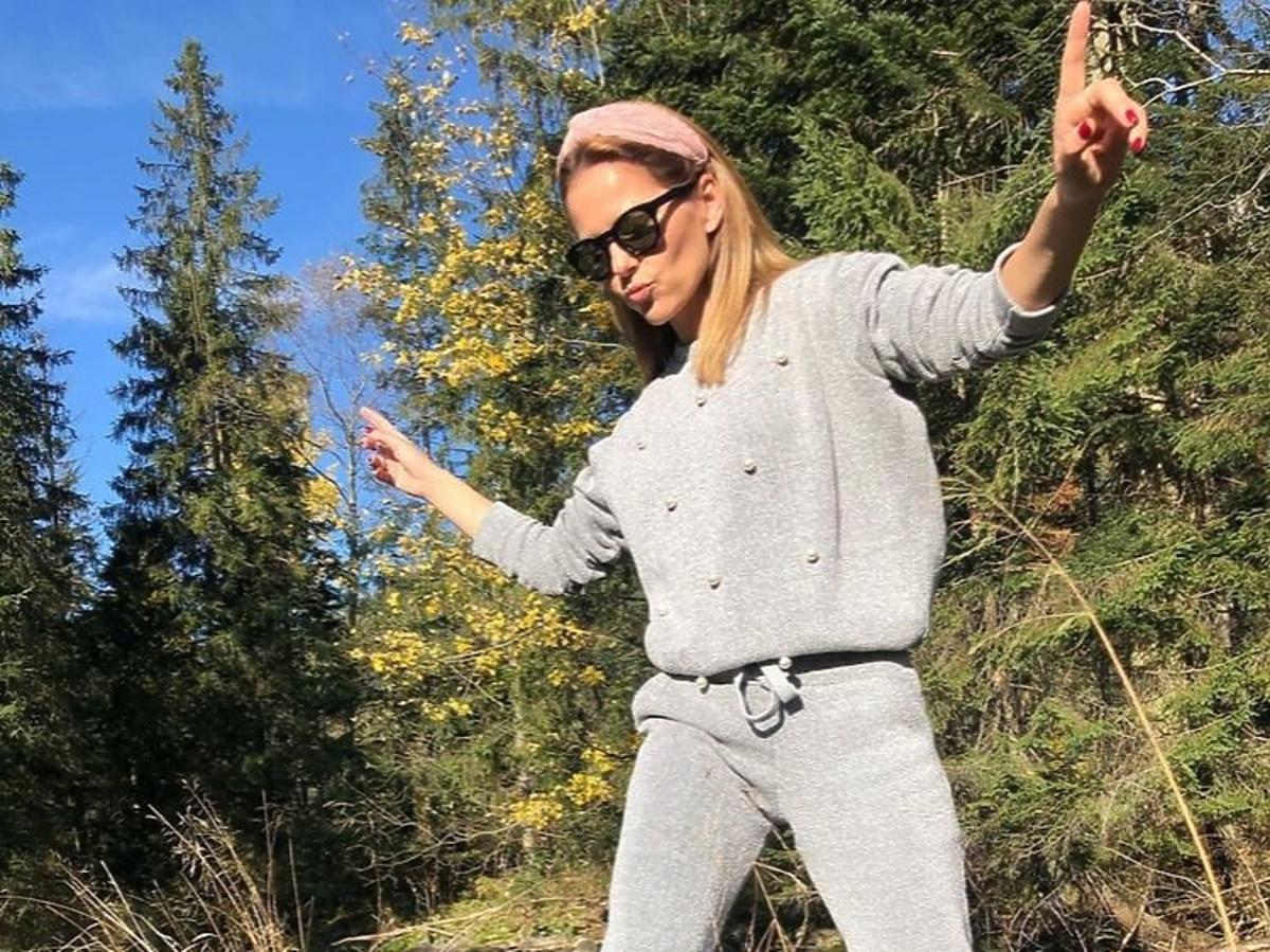 Paulina Sykut Jeżyna w szarym dresie z perłami