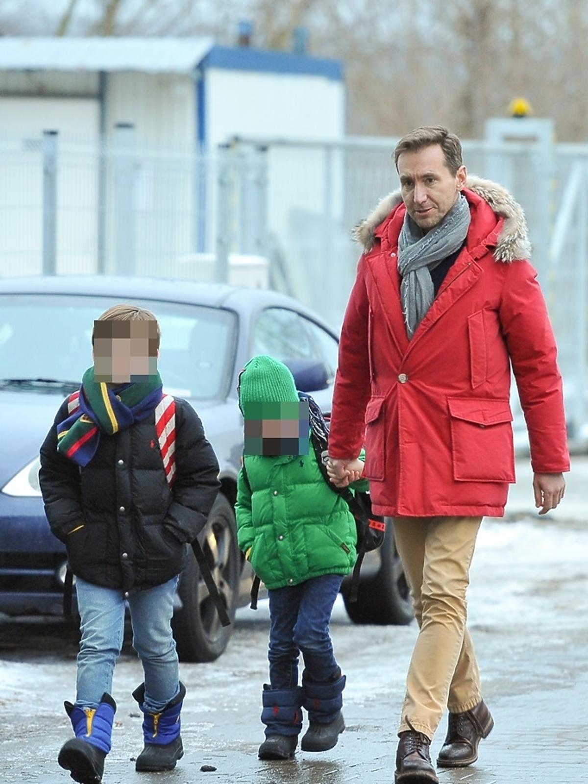 Piotr Kraśko w czerwonej kurtce