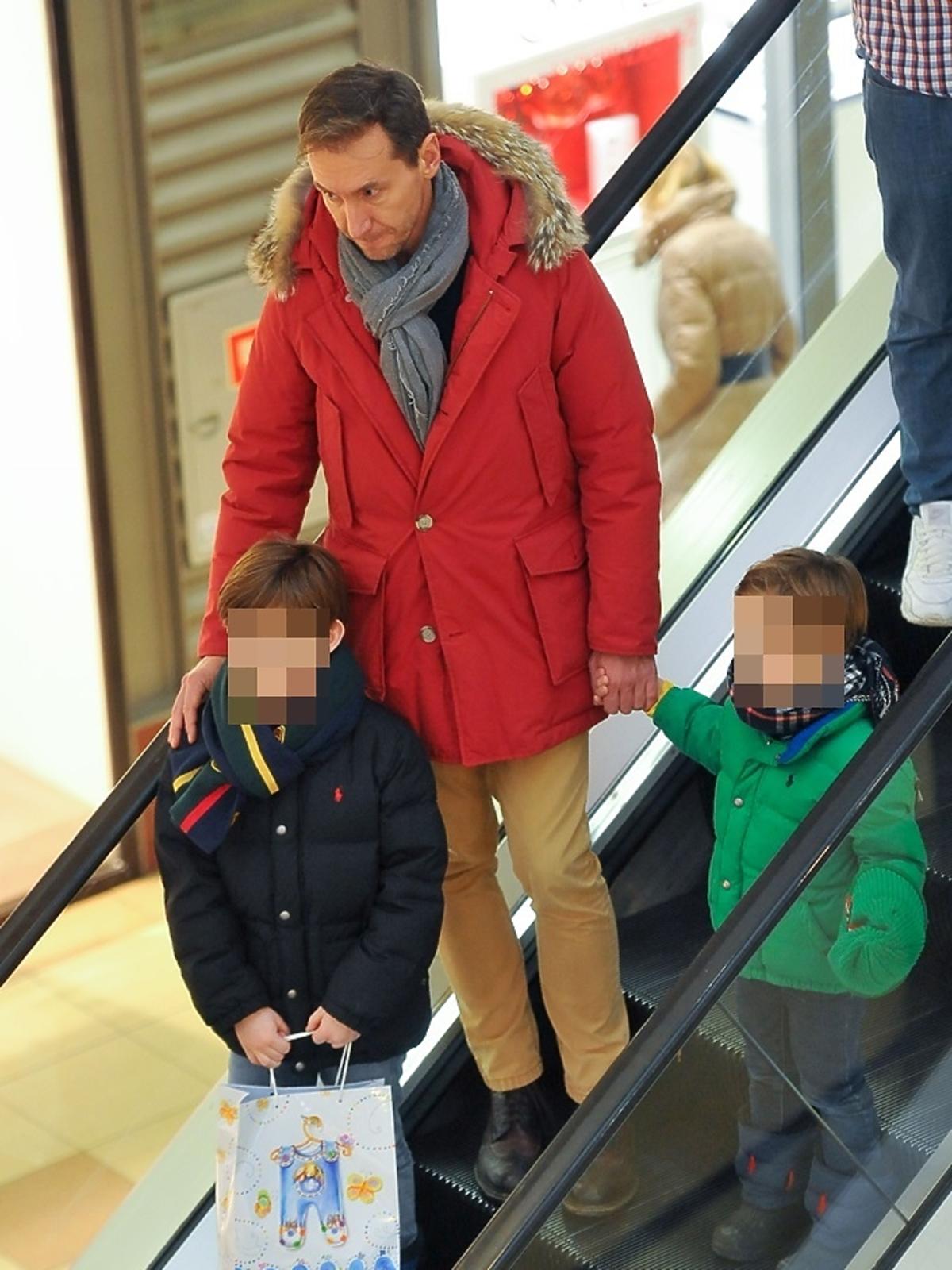 Piotr Kraśko w czerwonej kurtce