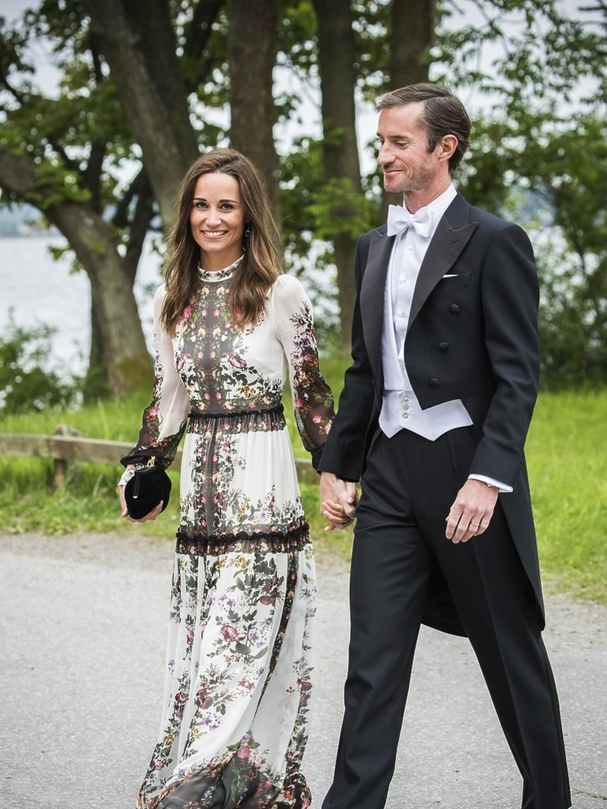 Pippa Middleton w sukni Erdem na ślubie w Sztokholmie