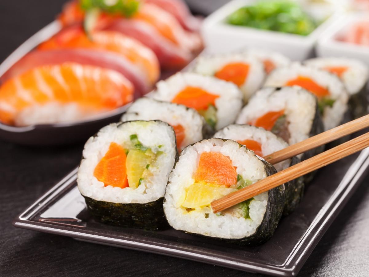 porcja sushi