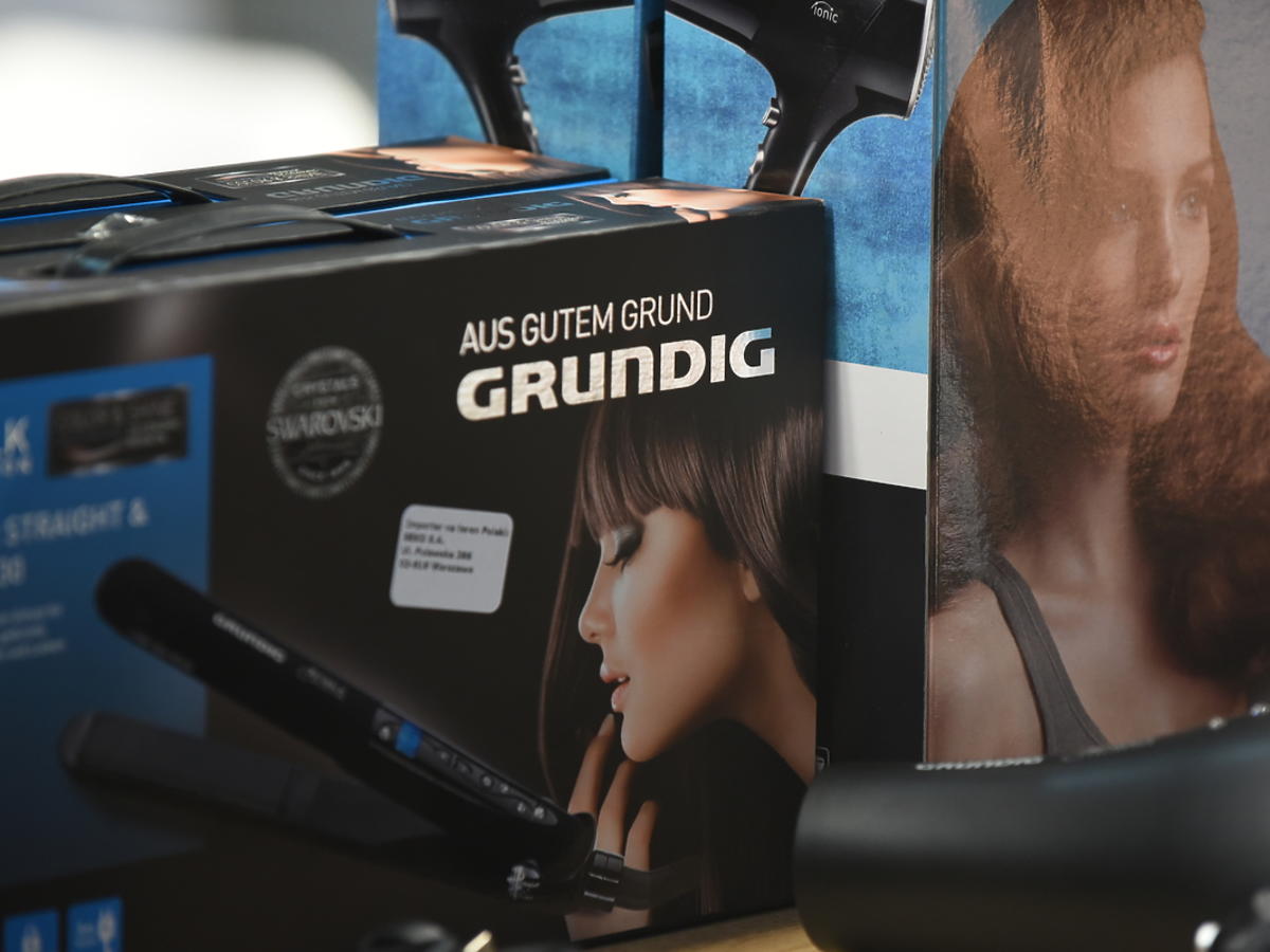 Produkty do stylizacji włosów Grundig zadbały o fryzury modelek na Flesz Fashion Night