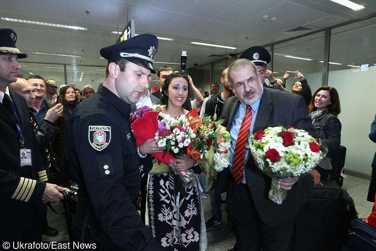 Przywitanie Jamali na lotnisku po Eurowizji 2016
