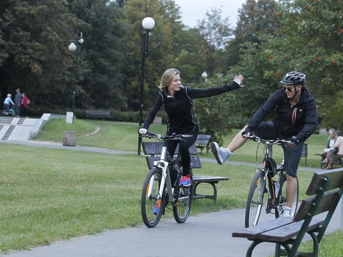Rafał Brzozowski i Anna Tarnowska na wycieczce rowerowej