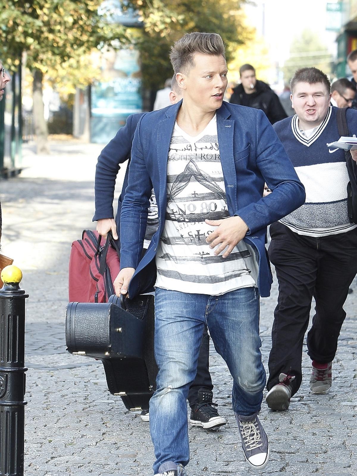 Rafał Brzozowski przed studiem Dzień Dobry TVN