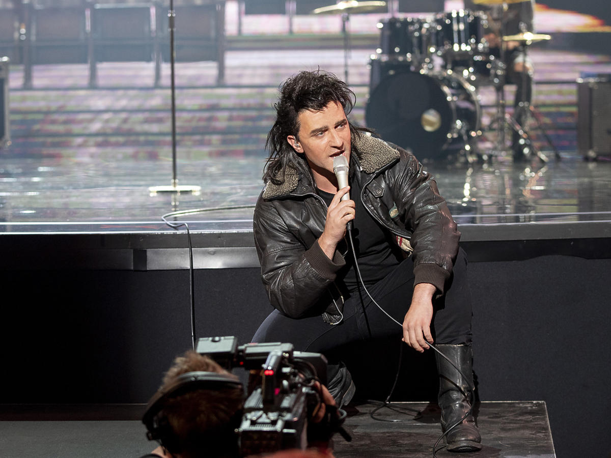 Rafał Szatan jako Bono zaśpiewał „Pride (In The Name Of Love)”