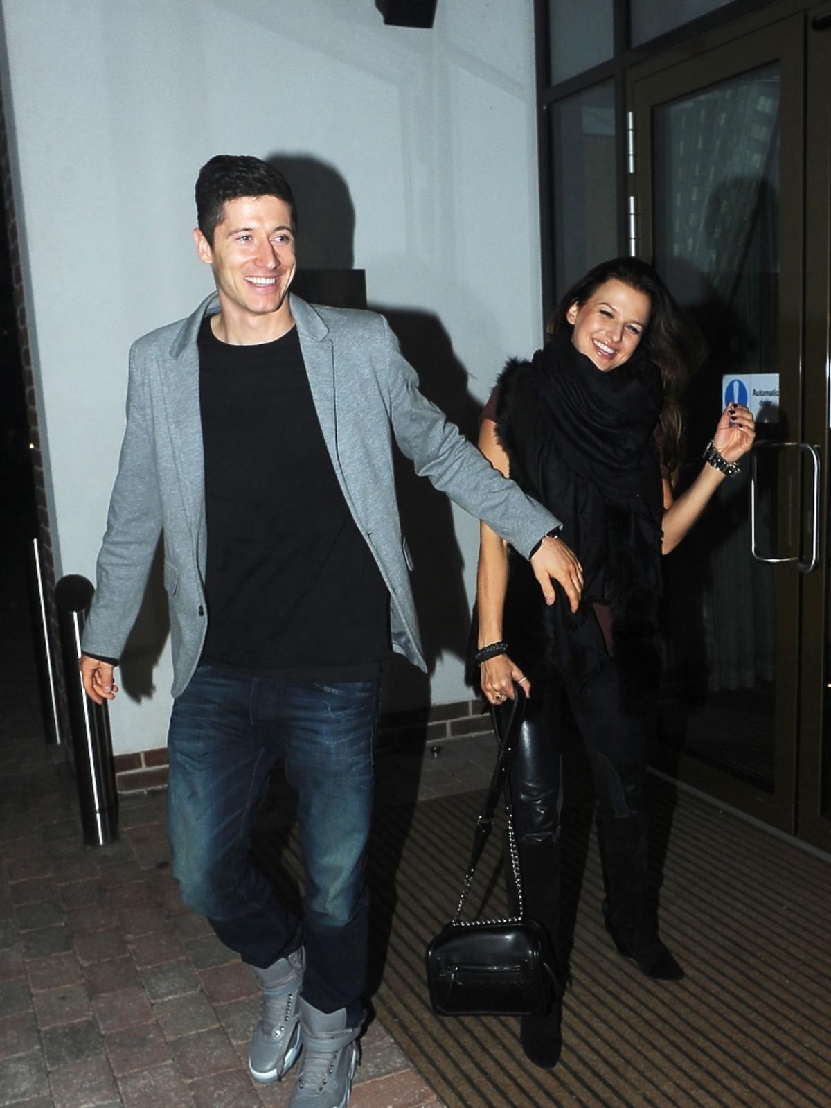 Robert Lewandowski i Anna Lewandowska na imprezie po przegranym meczu Polska Anglia
