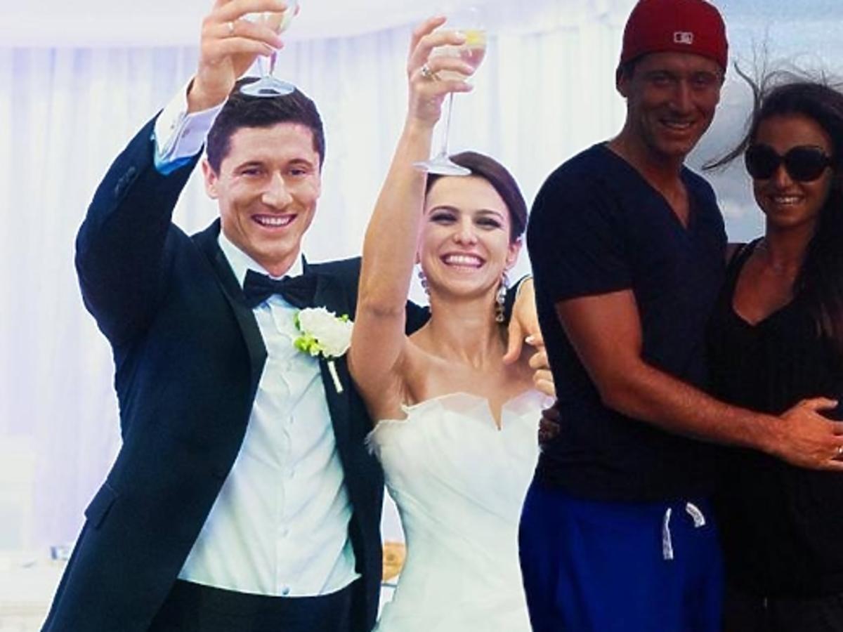 Robert Lewandowski z żoną na Seszelach
