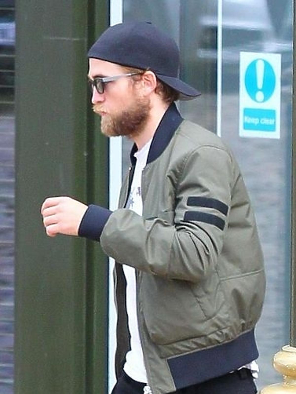 Robert Pattinson