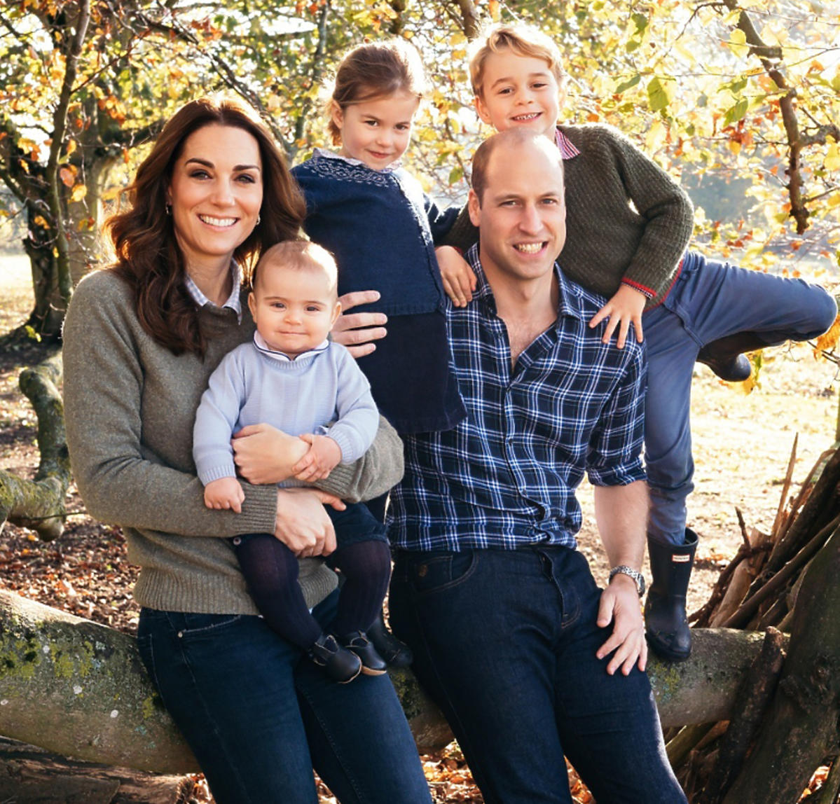 rodzina królewska księżna Kate i książę William z dziećmi