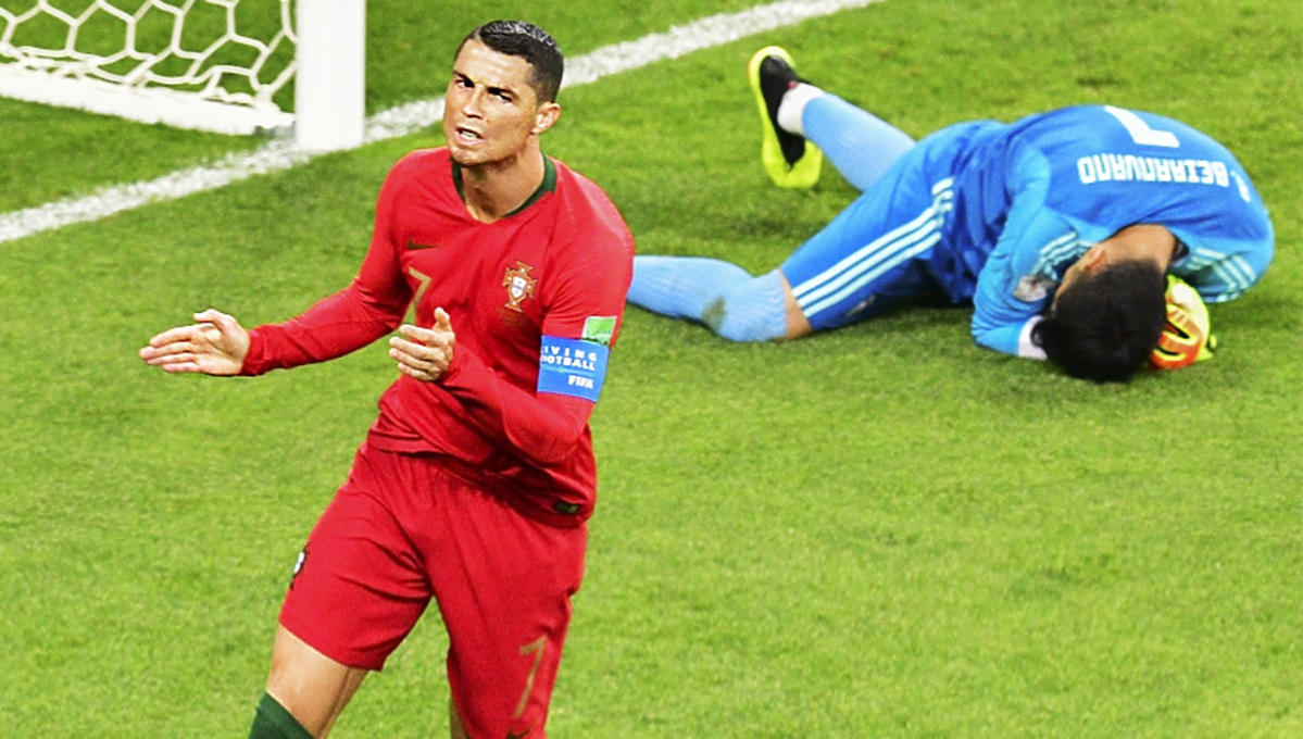 Ronaldo przegiął! Za to zagranie na mundialu powinien wylecieć z boiska! 
