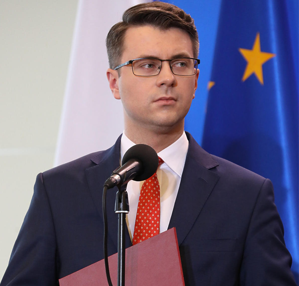 Rzecznik rządu Piotr Muller zdradza termin drugiego etapu odmrażania gospodarki