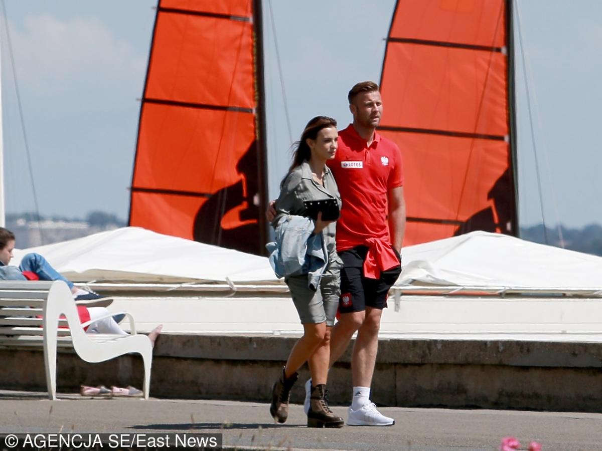 Sara i Artur Borucowie na spacerze