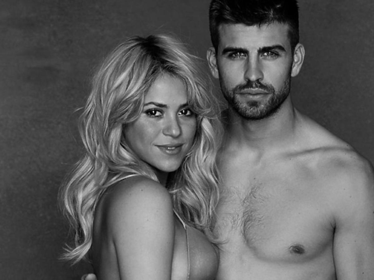 Shakira i Gerard Pique nago. Ciążowy brzuszek Shakiry