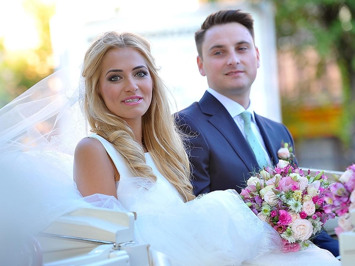 Ślub Rozalii Mancewicz i Marcina Jaworskiego. Zdjęcia ze ślubu Mancewicz. Mąż Mancewicz