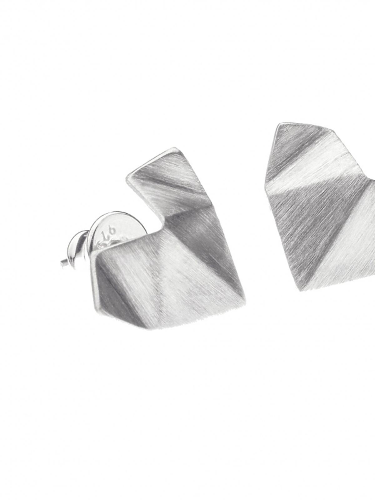 srebrne kolczyki na wkręty serca origami