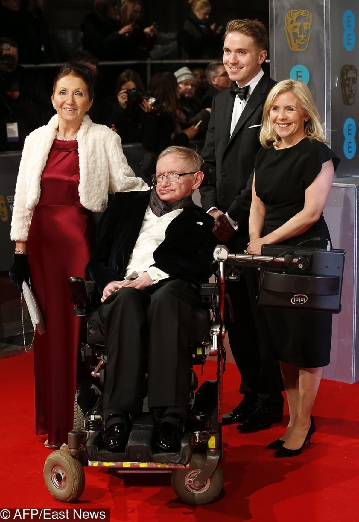 Stephen Hawking nie żyje na co zmarł? Rodzina