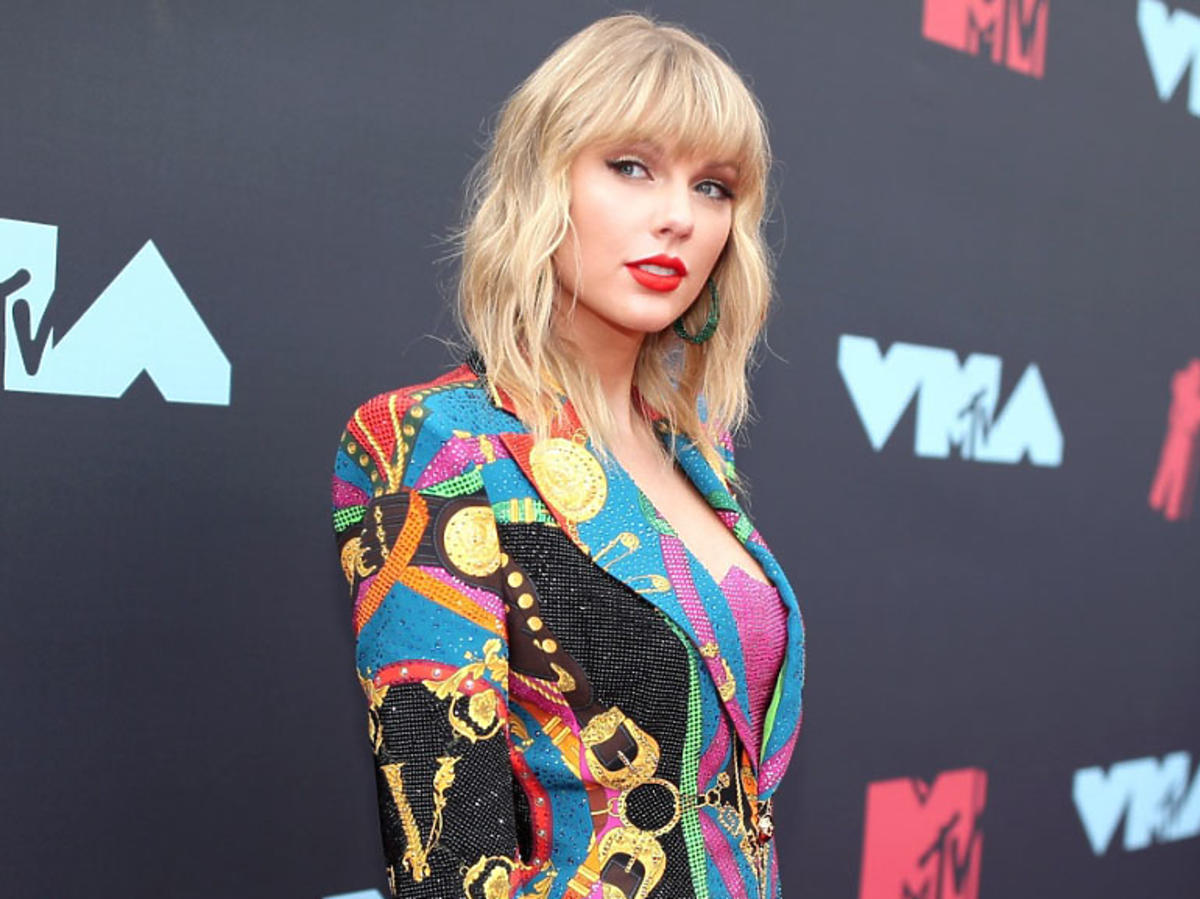 stylizacja Tylor Swift na gali VMA 2019