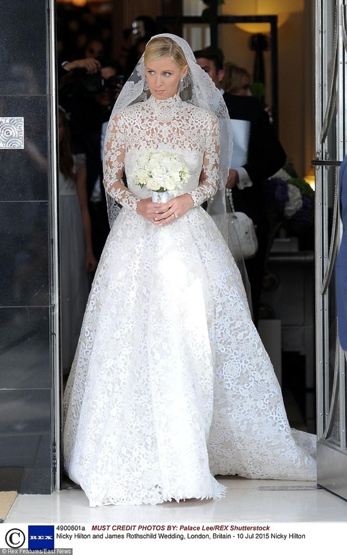 Suknis ślubna Nicky Hilton